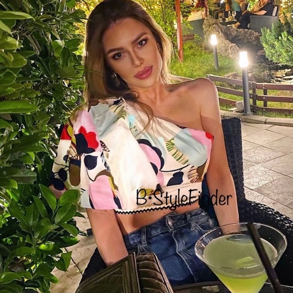 Zara Tops - LAST ONE 🌺 NWT ZARA Asymmetrical Multicolored Top